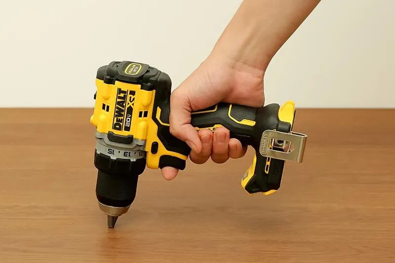 Máy khoan bắt vít dùng pin 20V DeWALT DCD800P2 (KÈM 02 PIN 5.0 + SẠC)