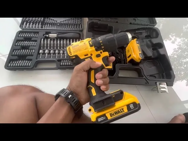 Máy khoan động lực dùng pin DeWALT DCD7781D2A-B1 (20V)(kèm 02 pin 2.0Ah + sạc)